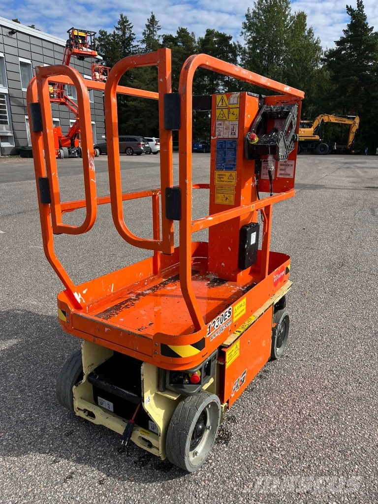 JLG 1230 ES Schaarhoogwerkers