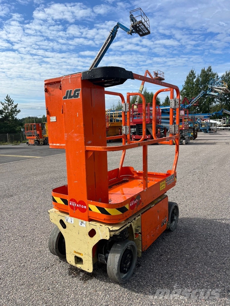 JLG 1230 ES Schaarhoogwerkers