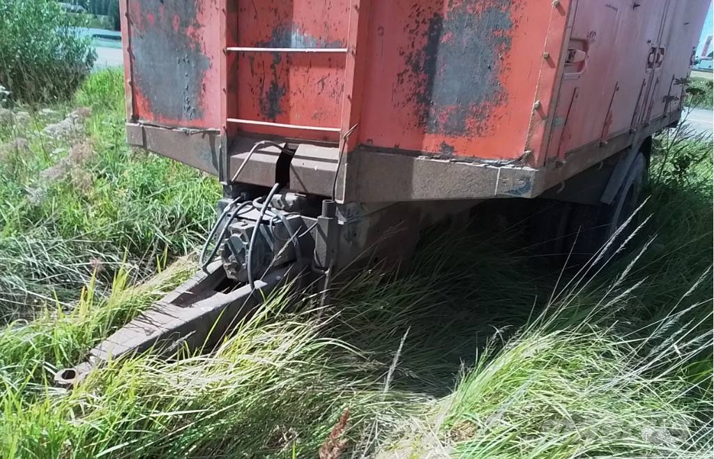 Omatekoinen viljavaunu Grūdų vežimėliai