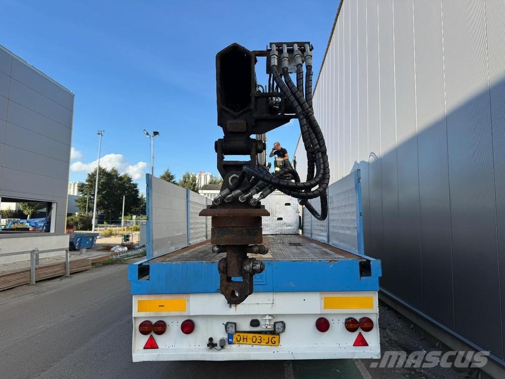 Floor FLUO-24-30H2 3 AXLE BPW + KENNIS R-28/100-3 + EXTE Madelpoolhaagised