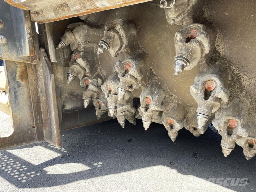 Wirtgen W100F Asphalt cold milling machines