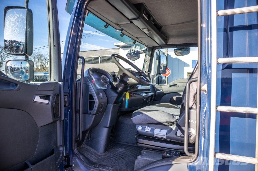 MAN TGL 12.220 BL - THERMOKING Temperature controlled trucks