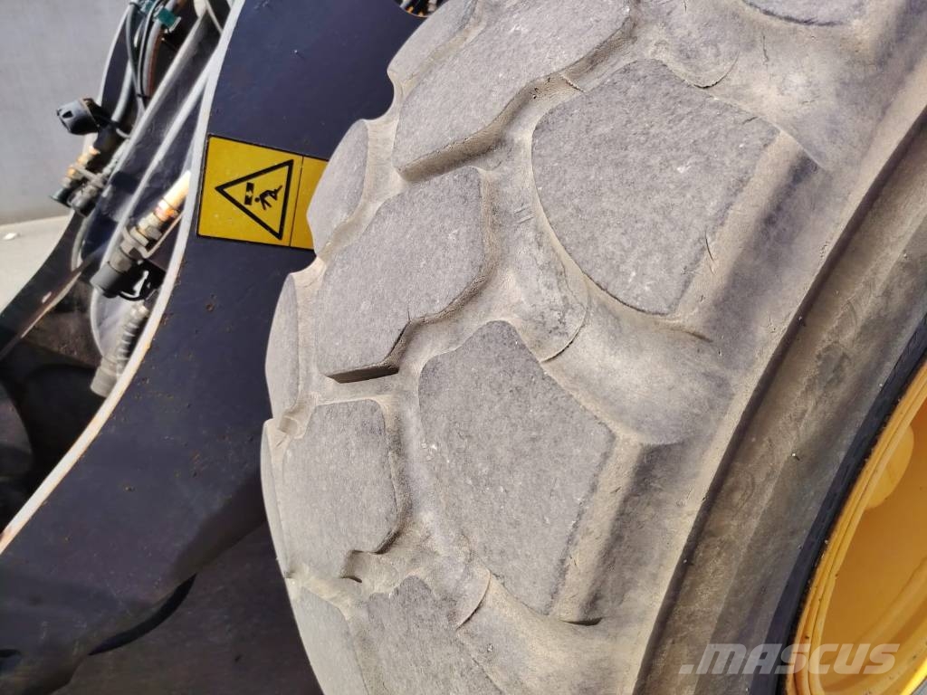 Volvo L 60 F Incarcator pe pneuri