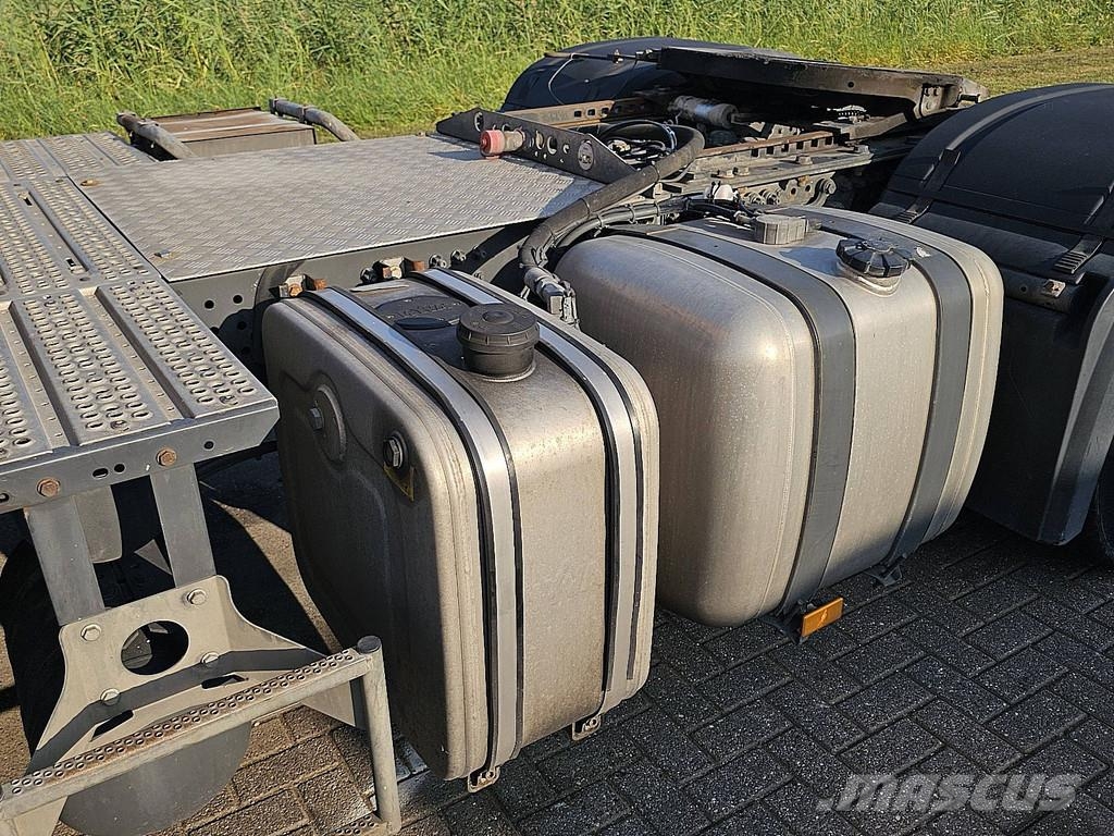 Mercedes-Benz ACTROS 1843 Vetopöytäautot