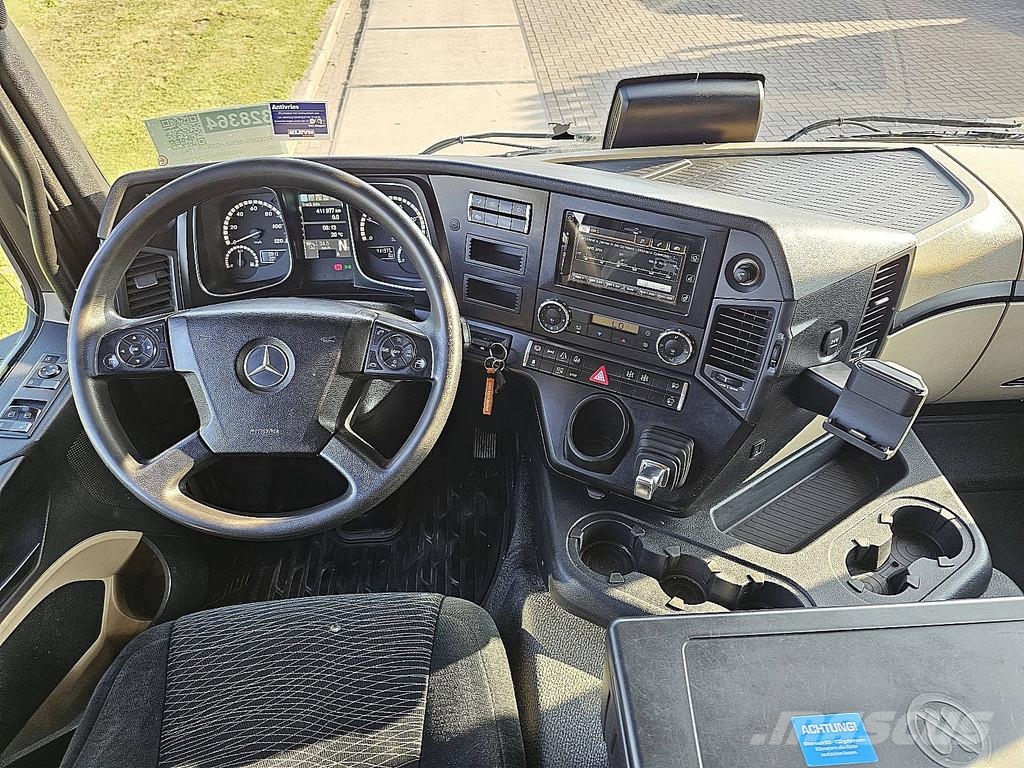 Mercedes-Benz ACTROS 1843 Vetopöytäautot