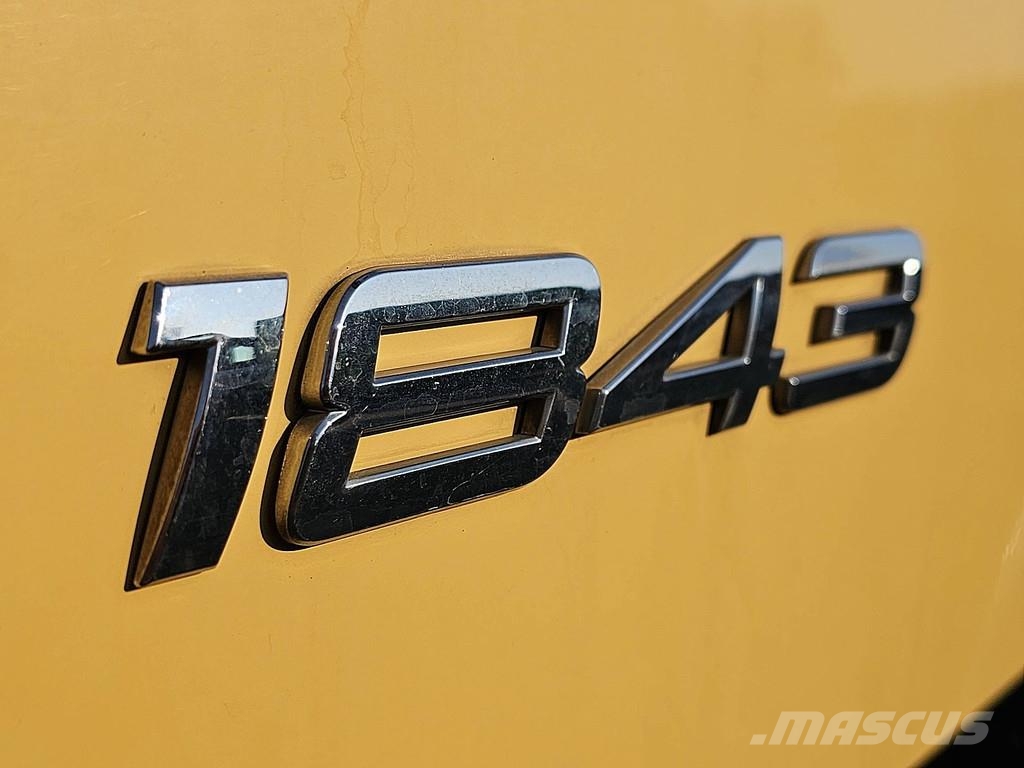 Mercedes-Benz ACTROS 1843 Vetopöytäautot