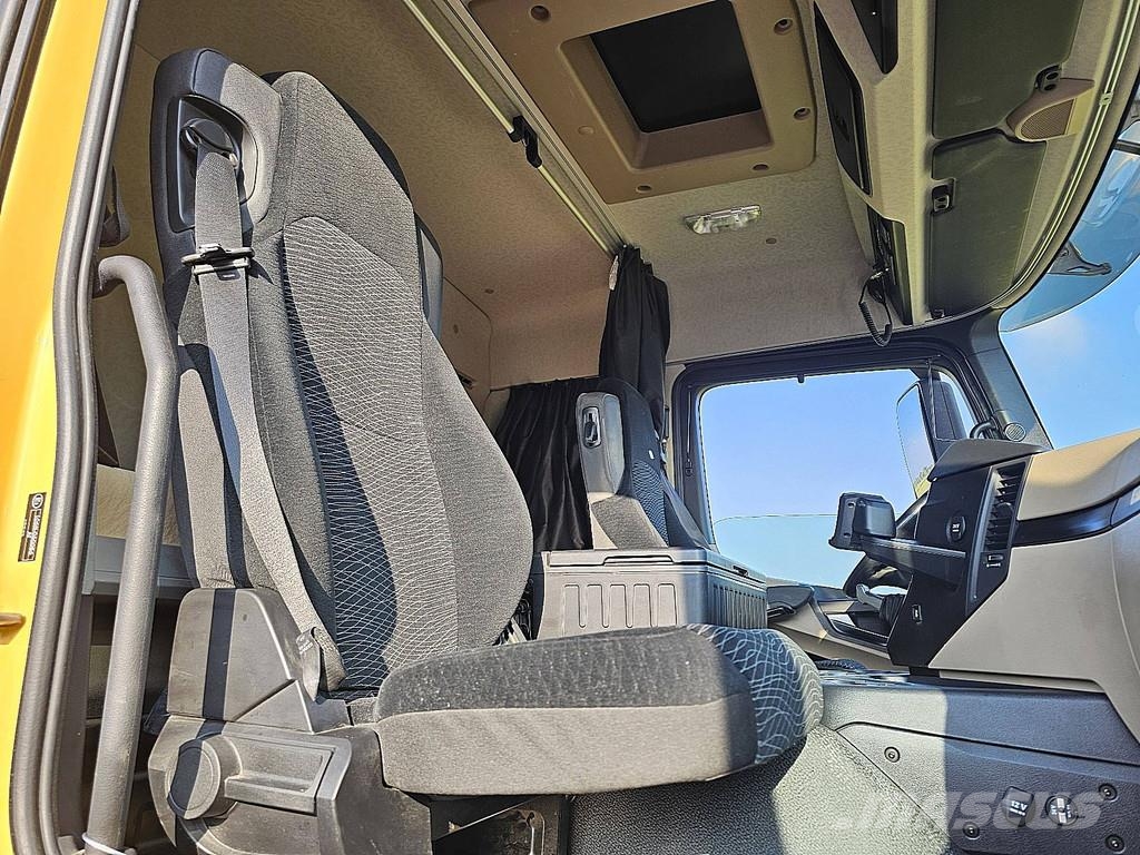 Mercedes-Benz ACTROS 1843 Vetopöytäautot