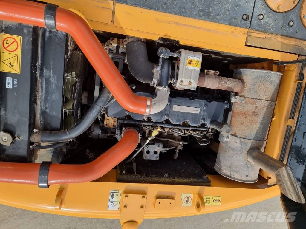 Hyundai Robex 140 W-9 حفارات بعجل