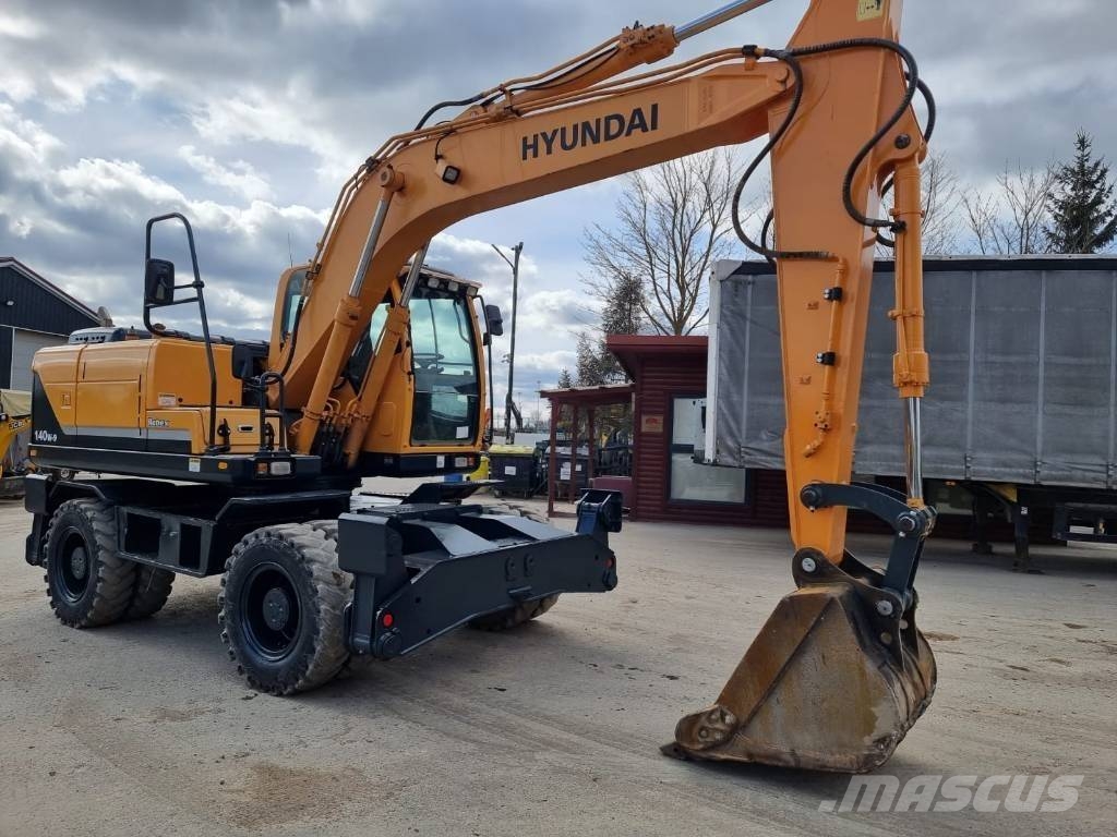 Hyundai Robex 140 W-9 حفارات بعجل