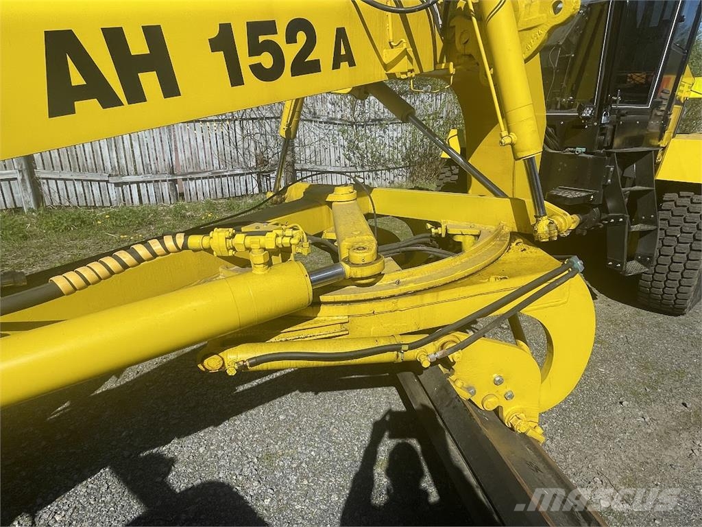 Lokomo AH152 A Graders