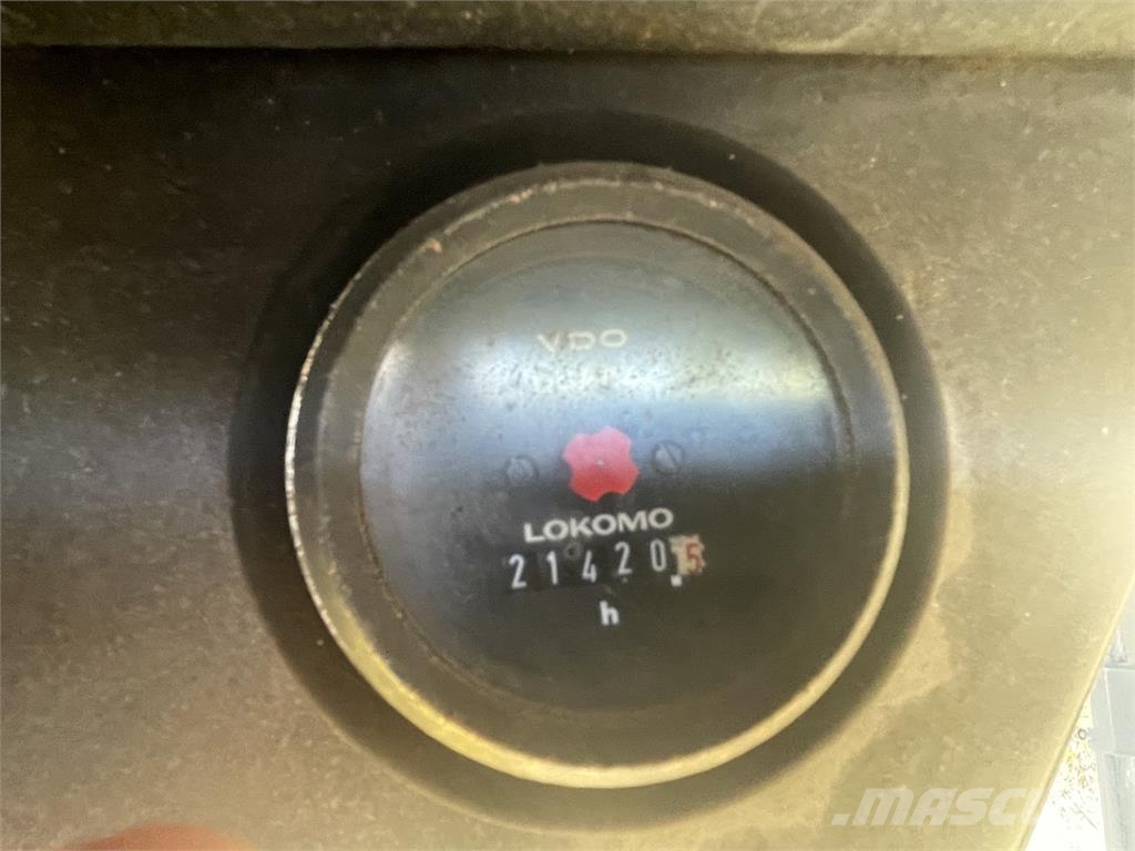 Lokomo AH152 A Graders