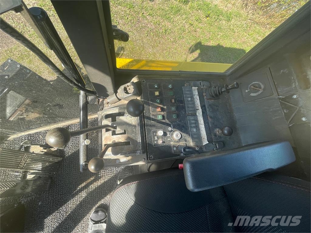 Lokomo AH152 A Graders