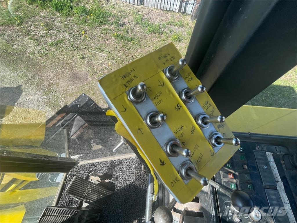 Lokomo AH152 A Graders
