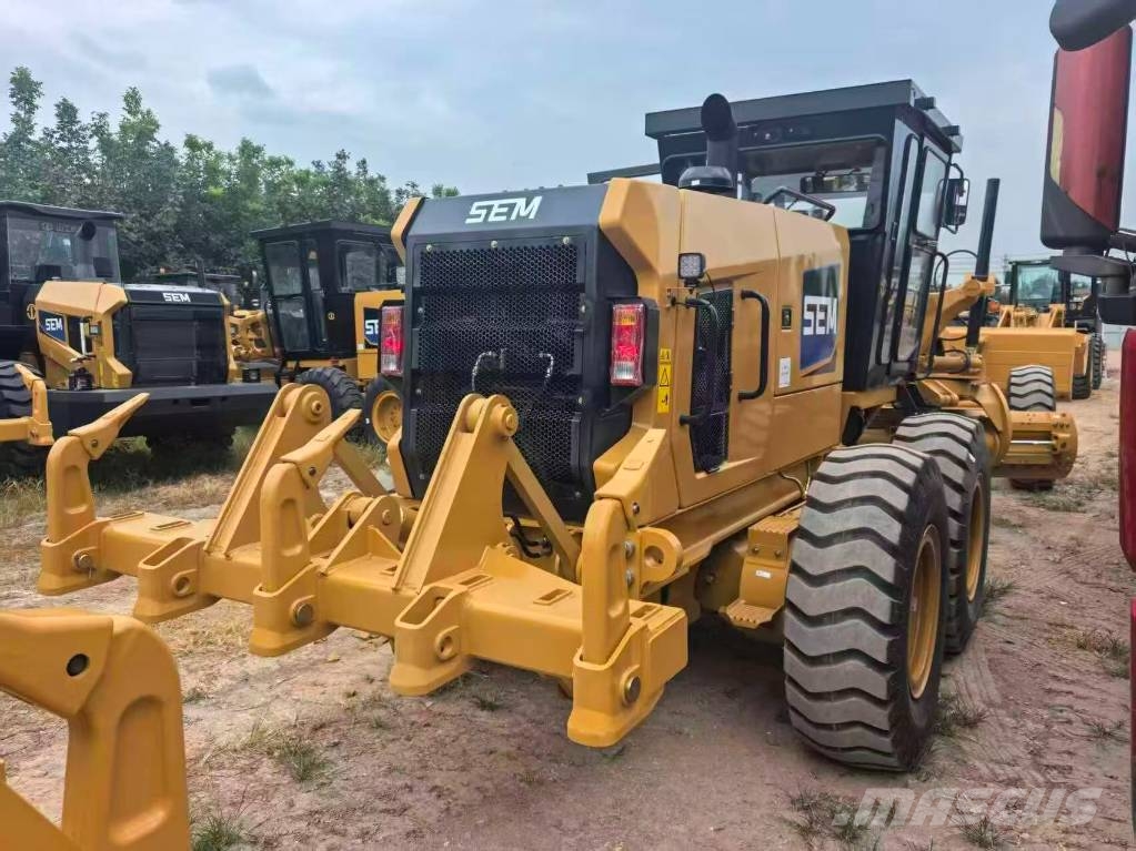 SEM 920F 그레이더