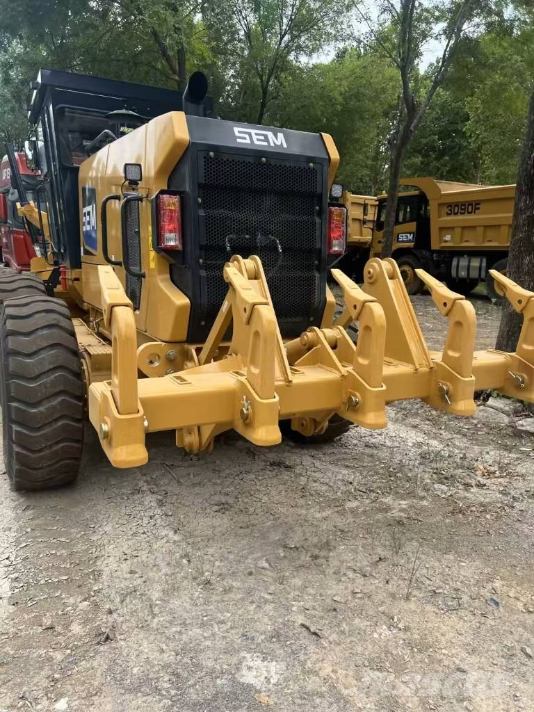 SEM 920F 그레이더