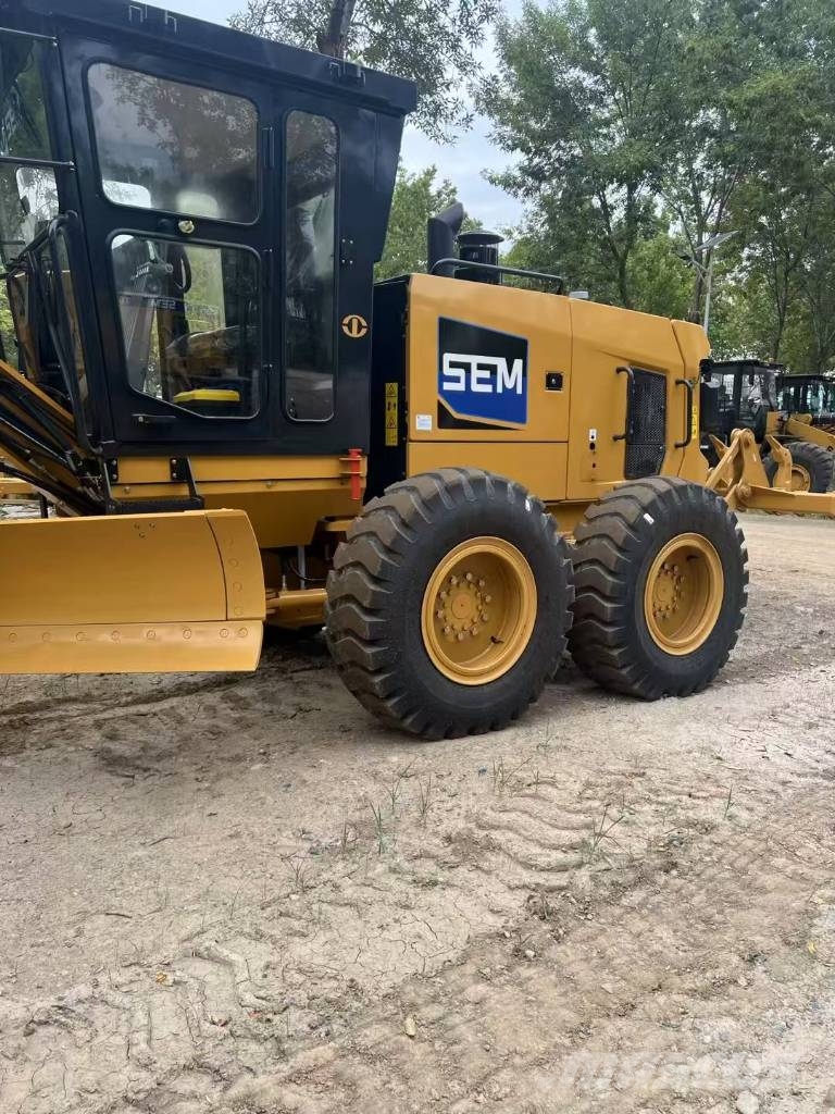 SEM 920F 그레이더