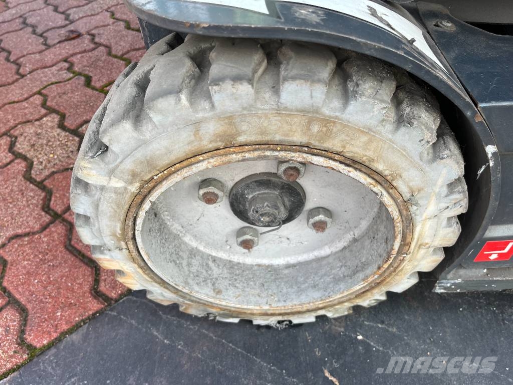 ATN PIAF 1000R V-4144 EO Вертикальні щоглові підйомники