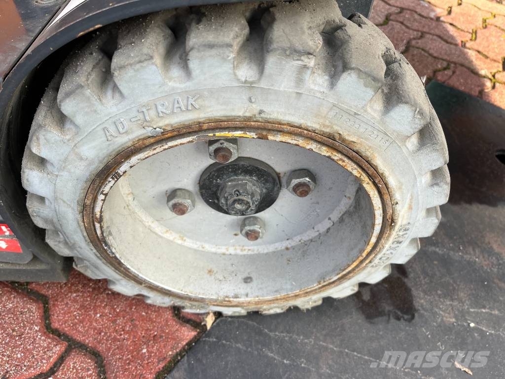 ATN PIAF 1000R V-4144 EO Вертикальні щоглові підйомники