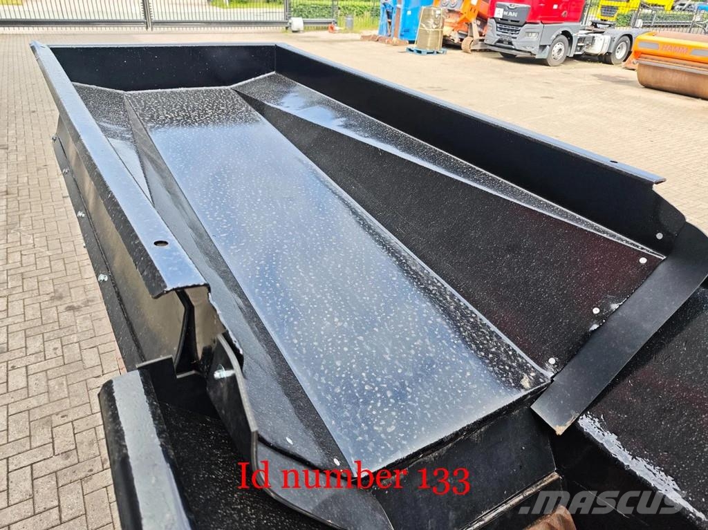 Red Rhino 5000 Plus Mobile crushers