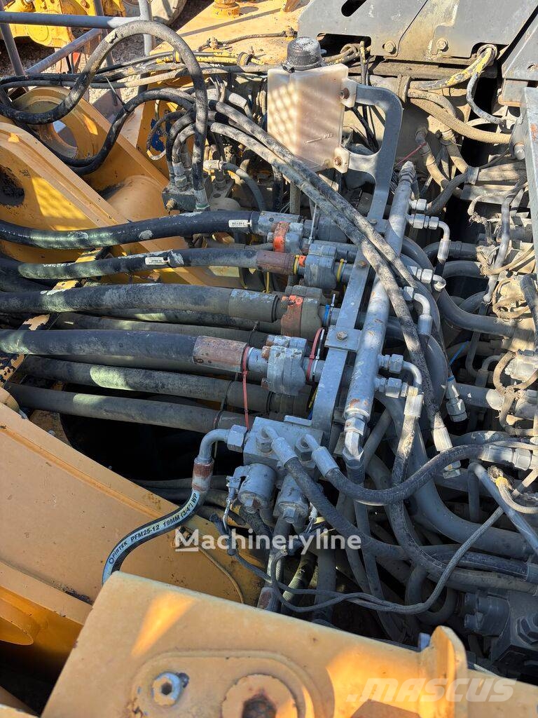 Liebherr R 964 CHD Escavatori cingolati