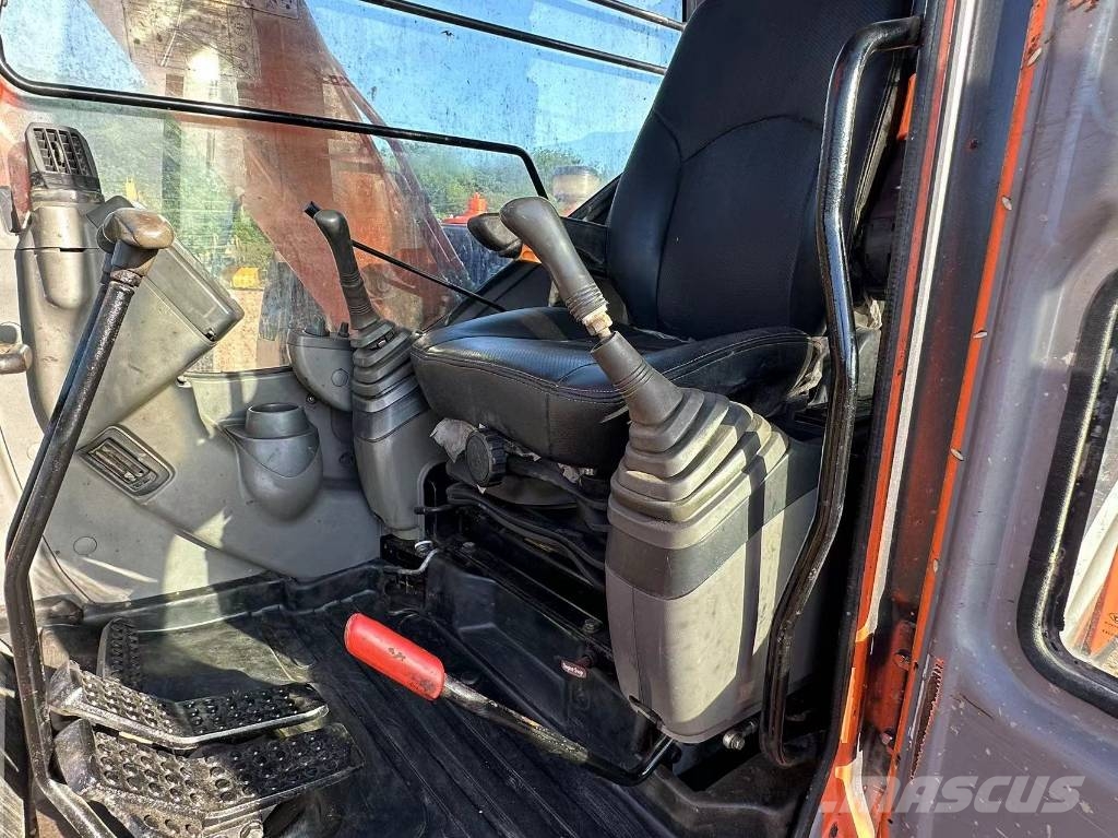 Hitachi ZX70 Midibagger 7t - 12t