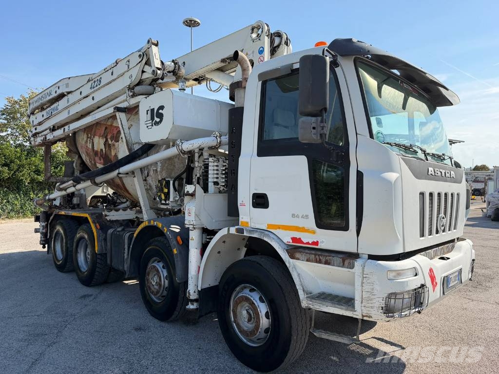 Astra HD8 84.45 Ruke za popunjavanje betona
