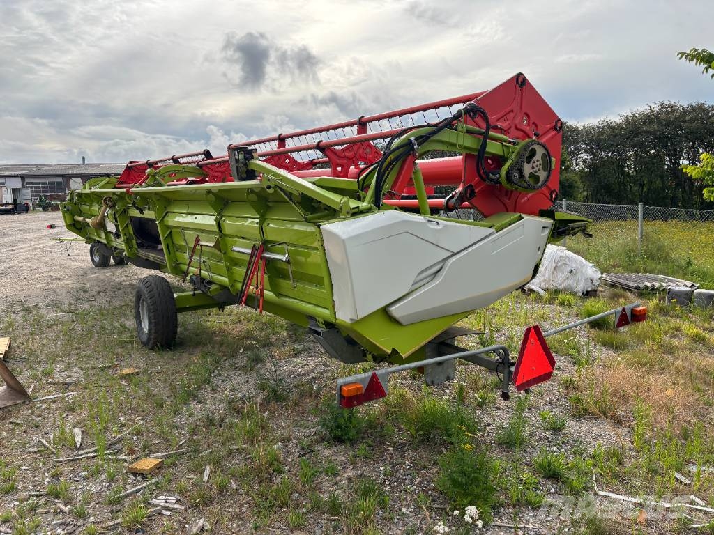 CLAAS Lexion 760 Θεριζοαλωνιστικές μηχανές