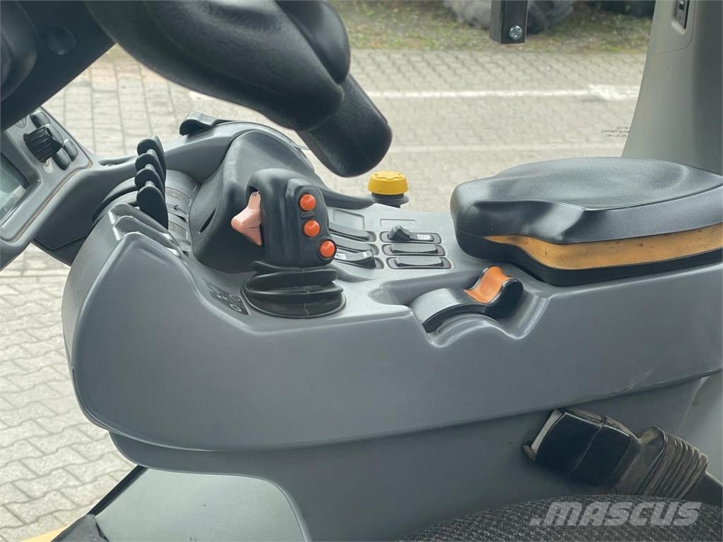 Challenger MT 765 B Traktorit