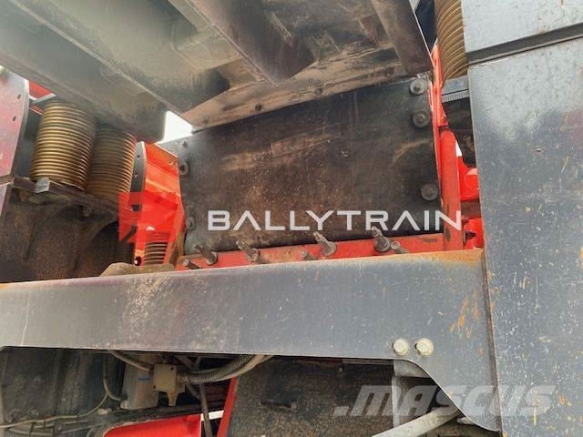 Sandvik QI341HS Impact Crusher (Fire Damaged For Breaking) Purustid