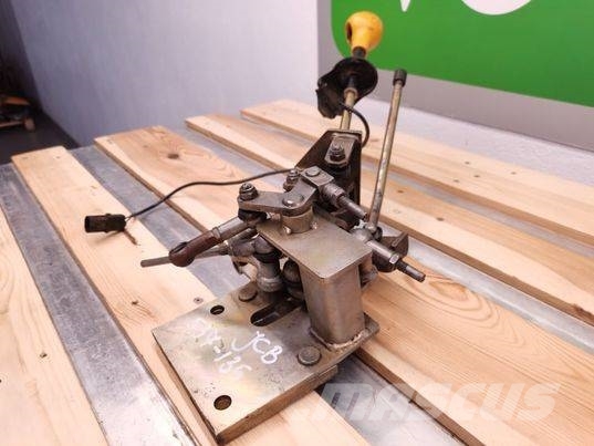 JCB 537-125 joystick Vezetőfülke és belső tartozékok