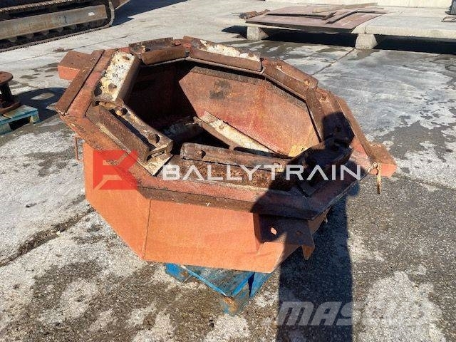Nordberg HP300 Cone Crusher Feed Chute Prügi/käitluse ja karjäärimasinate varuosad