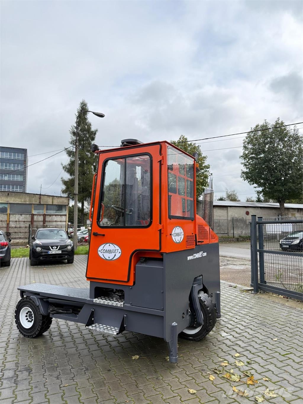 Combilift [Discount - SALE] C5000 XL 4-way reach trucks