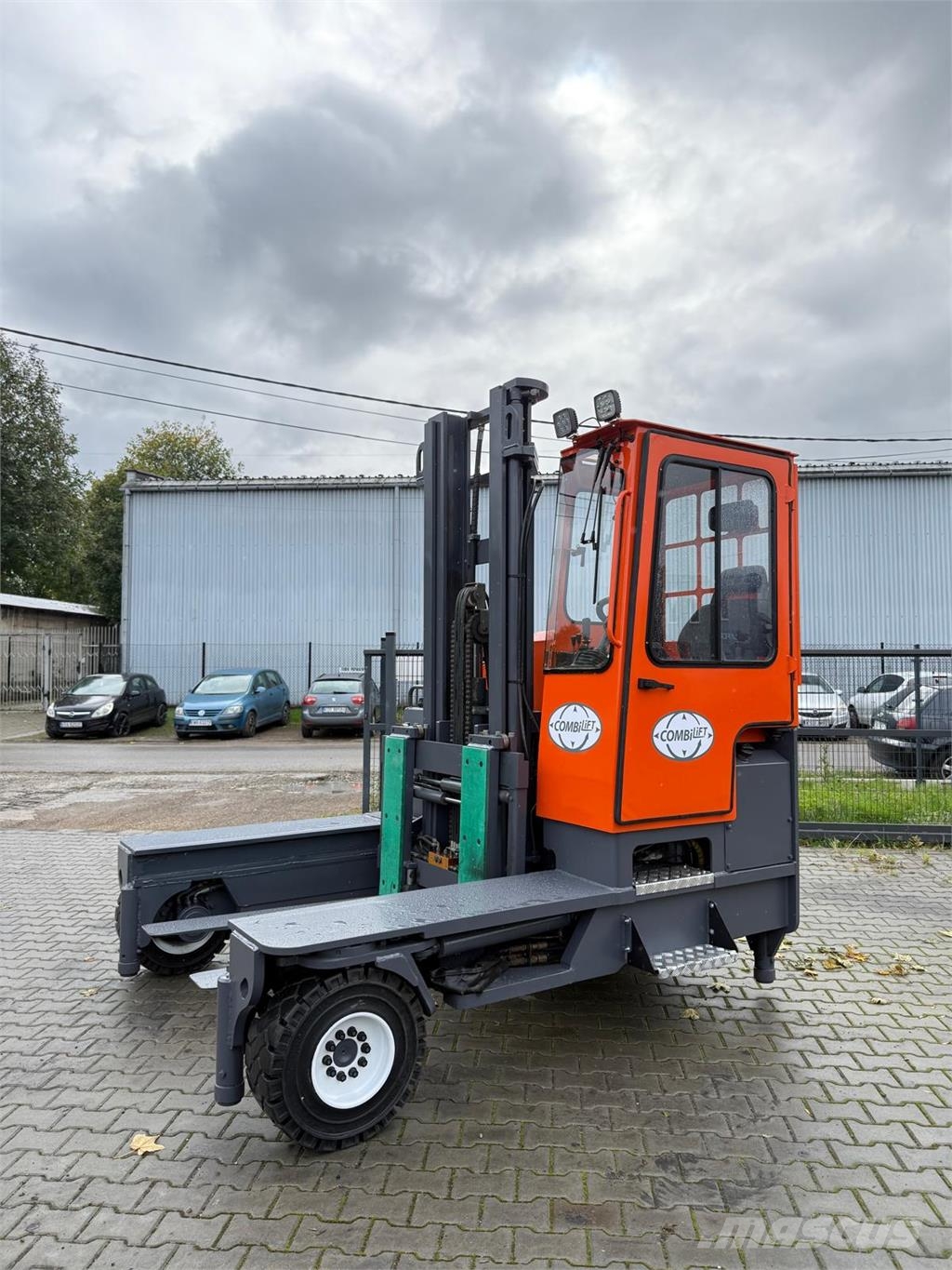 Combilift [Discount - SALE] C5000 XL 4-way reach trucks