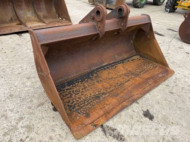 CAT 2000 mm Buckets