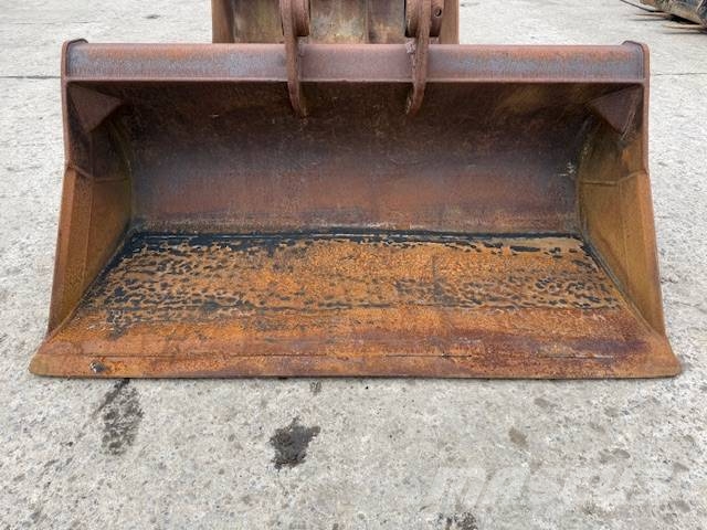 CAT 2000 mm Buckets