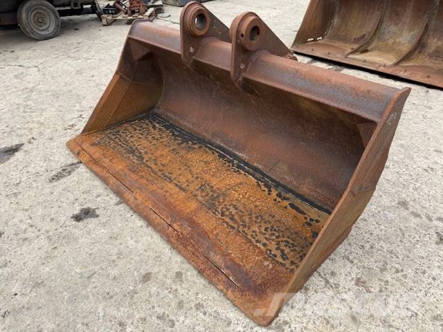 CAT 2000 mm Buckets