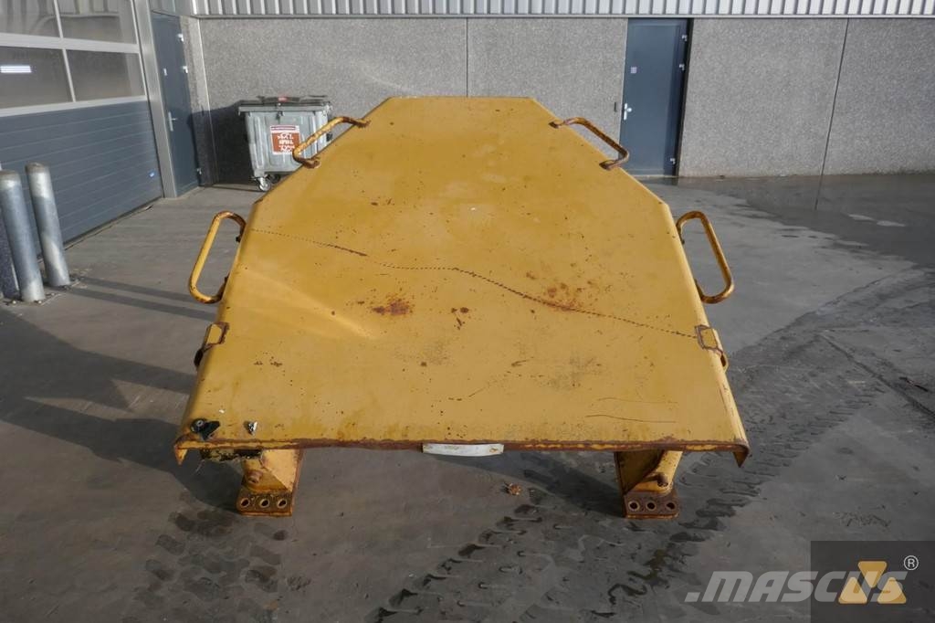 CAT D8N O-rops cab Cabine en interieur