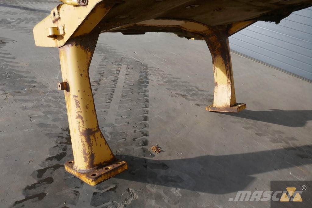 CAT D8N O-rops cab Cabine en interieur