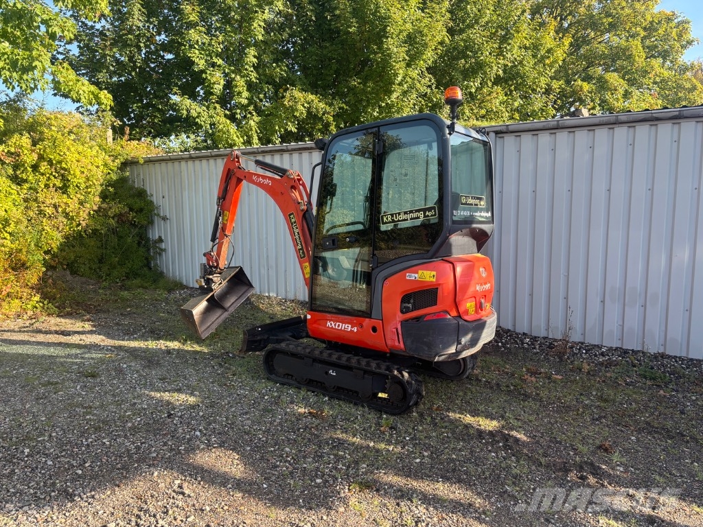 Kubota KX 019 ミニ油圧ショベル 7t以下（ミニユンボ・ミニディガー）