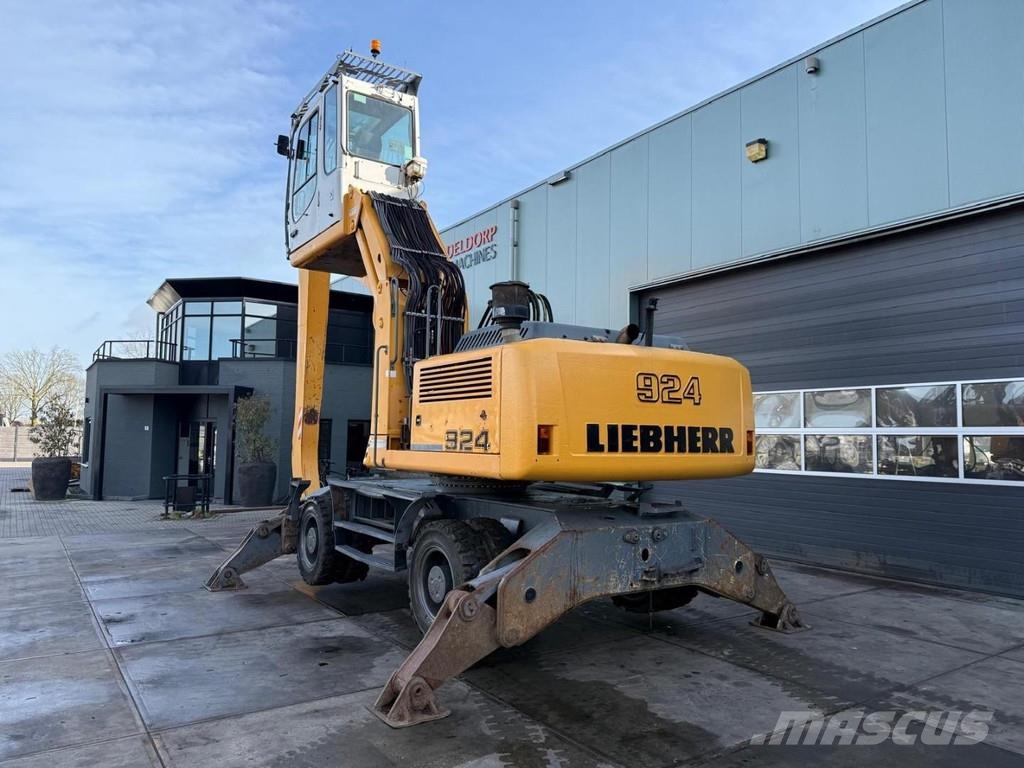 Liebherr A 924 C 工业挖掘机