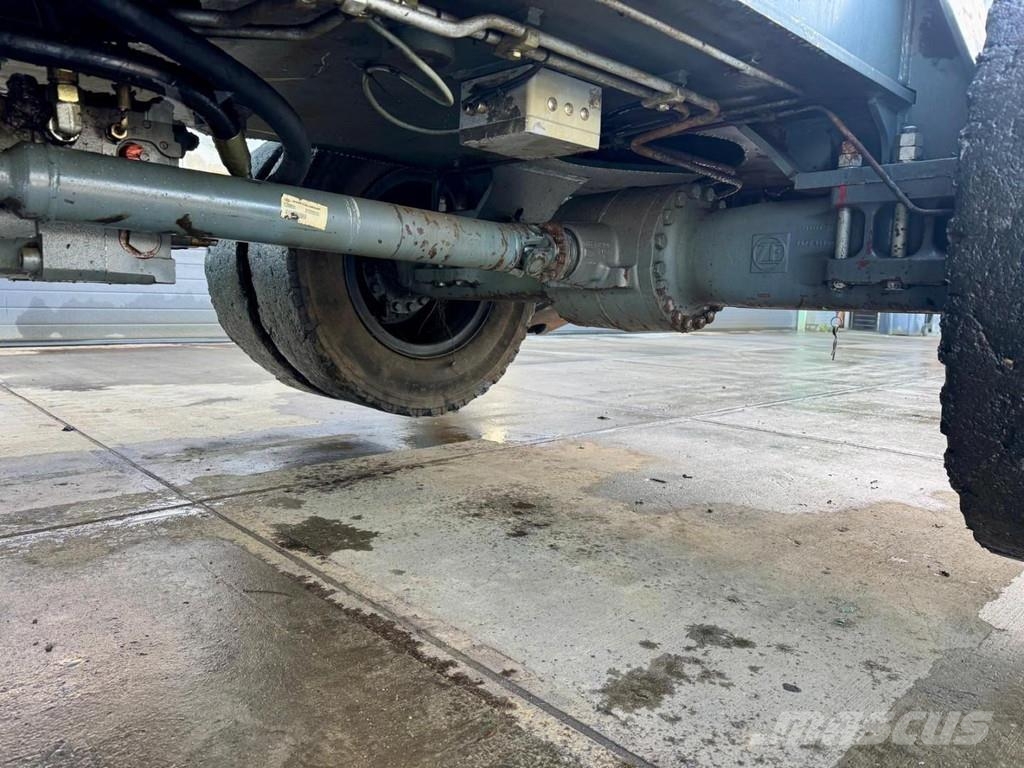 Liebherr A 924 C 工业挖掘机