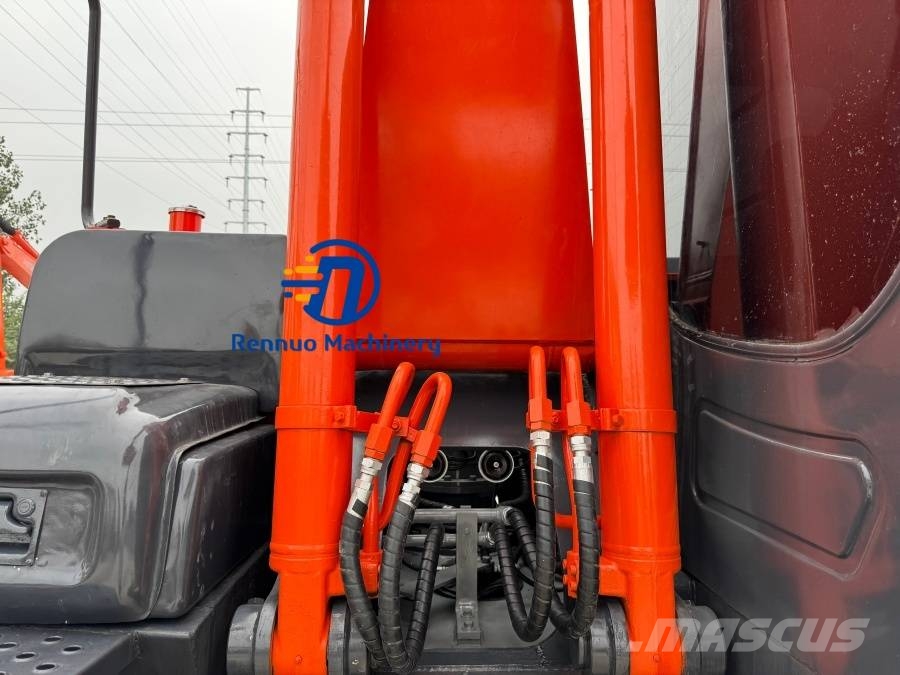 Hitachi ZX 240 Εκσκαφείς με ερπύστριες