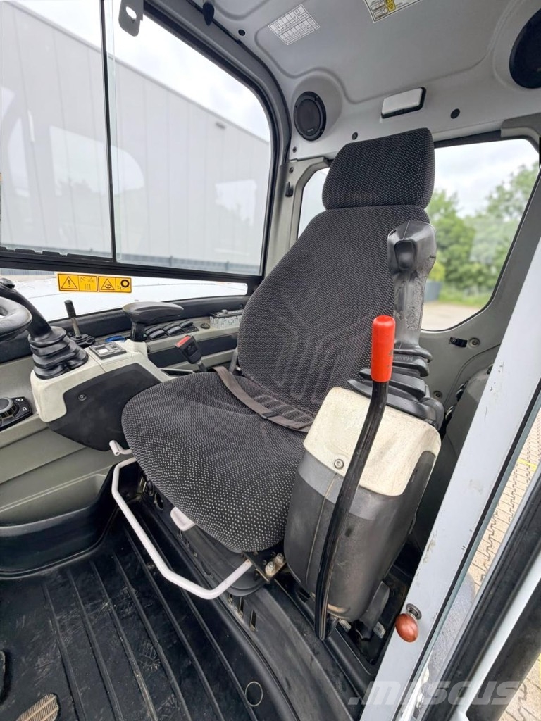 Wacker Neuson EW 100 Ekskavatori uz riteņiem