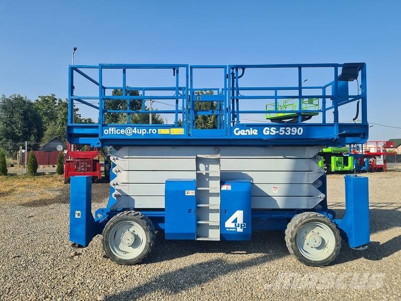 Genie GS 5390 RT 가위형 리프트