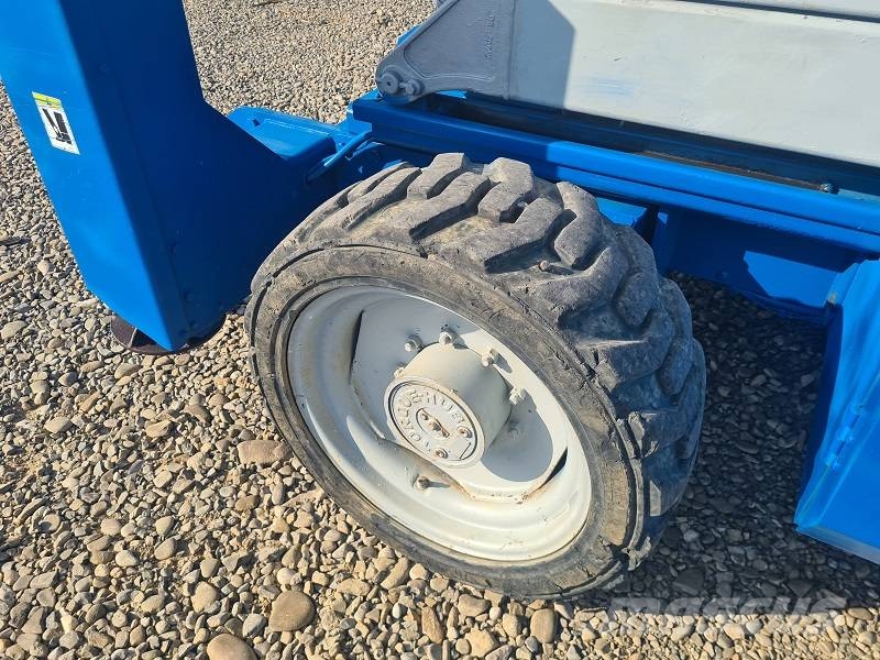 Genie GS 5390 RT 가위형 리프트