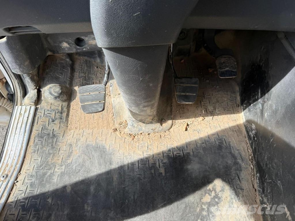 Scania P400 4X2 EURO 5 + RETARDER - 3 PEDALS Tegljači