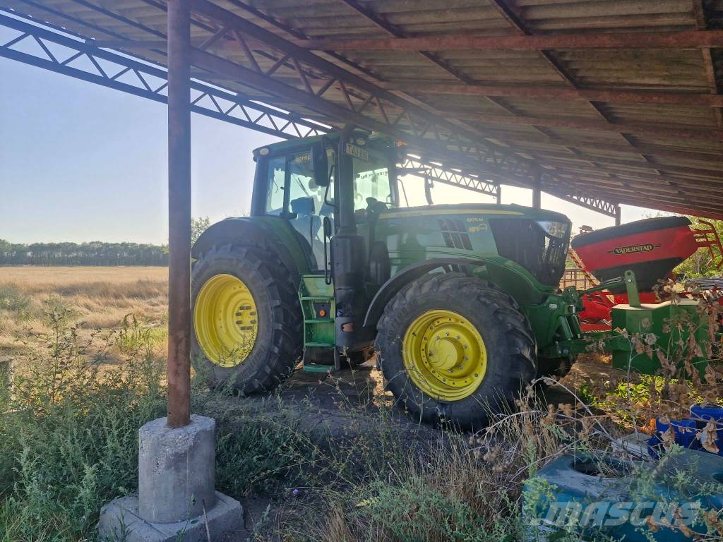John Deere 6175 M Traktori
