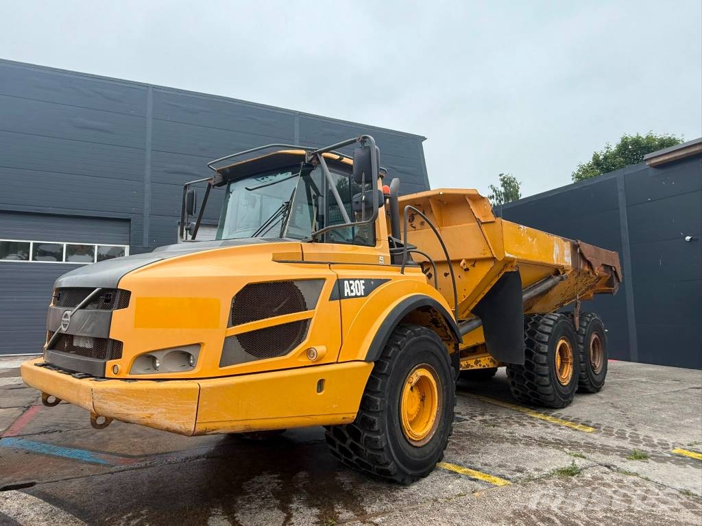 Volvo A 30 F Artikulētie pašizgāzēji