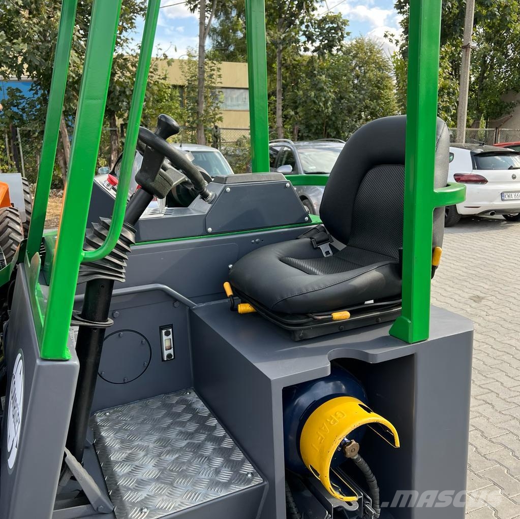 Combilift [DISCOUNT-SALE] CB2500 Triplex 4-way reach trucks