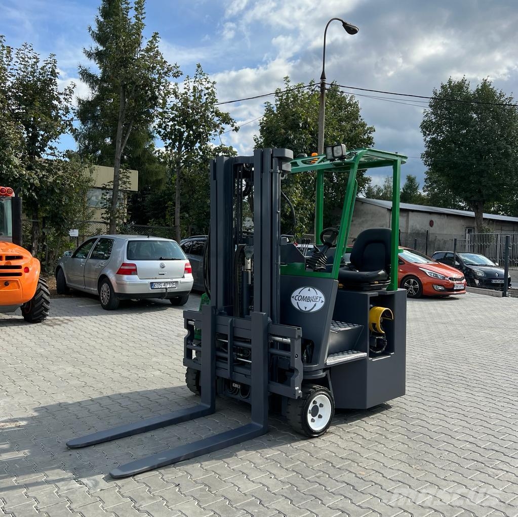 Combilift [DISCOUNT-SALE] CB2500 Triplex 4-way reach trucks
